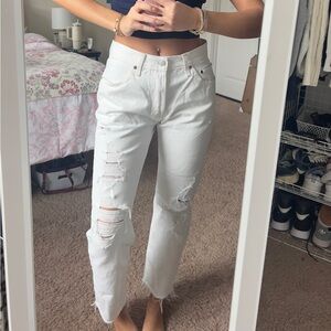 white 501 levi’s jeans